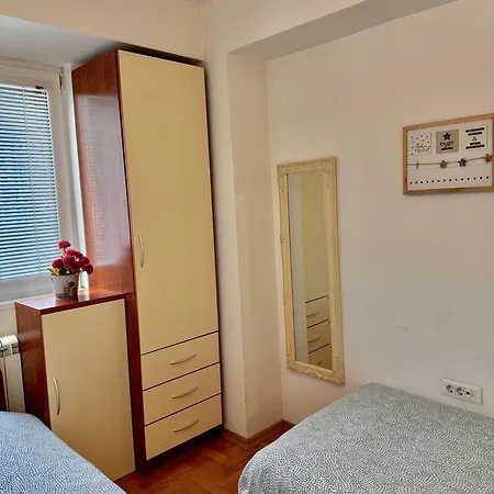 Modern & Cozy Apartment